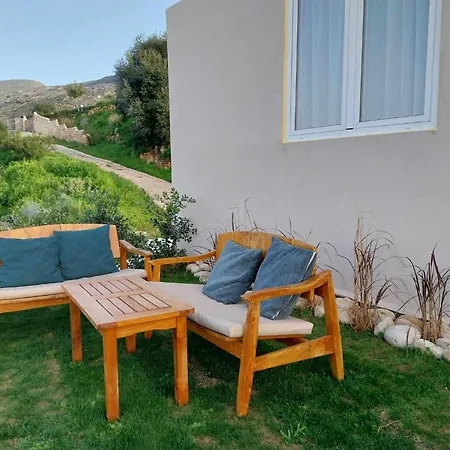 Kedria Lounge And Infinity Sea View