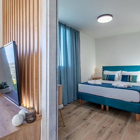 Kedria Lounge And Infinity Sea View Appartement