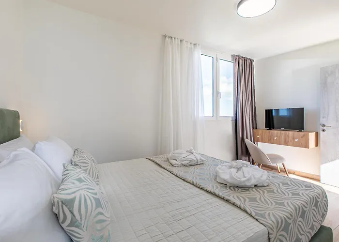 Kedria Lounge And Infinity Sea View Chania (Crete)