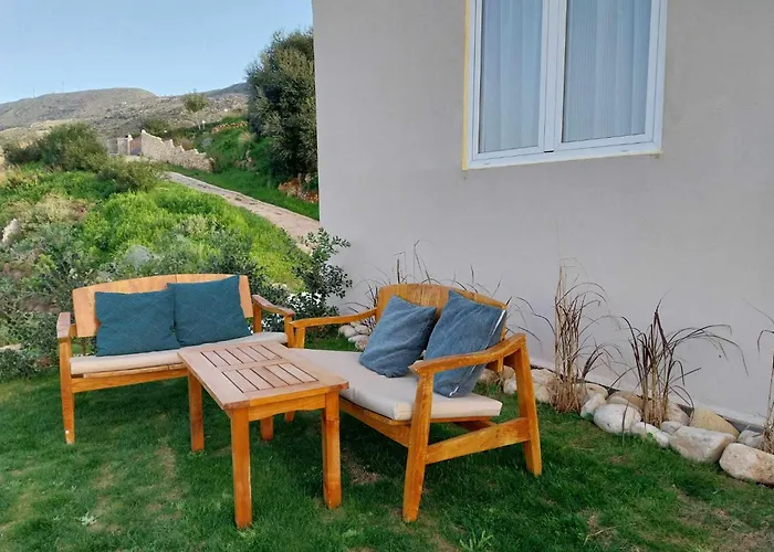 Kedria Lounge And Infinity Sea View